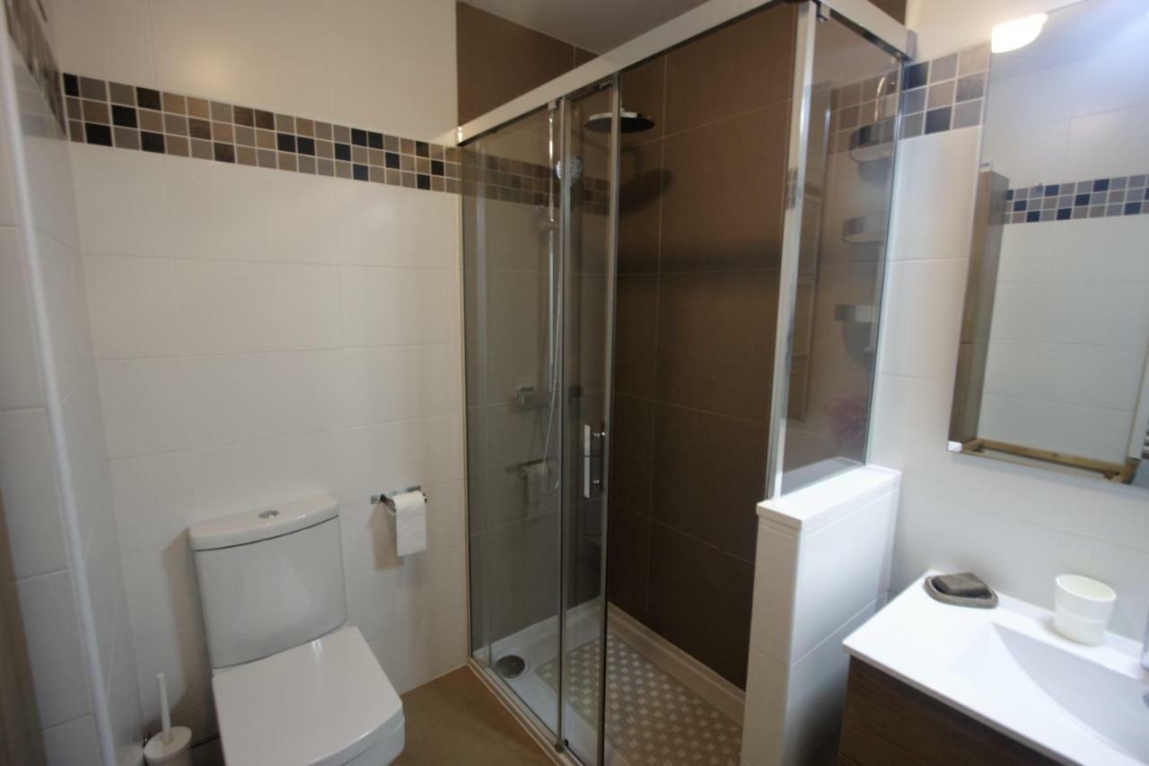 Bonito Apart. Con Parking Y Piscina Mairena del Aljarafe Exterior photo