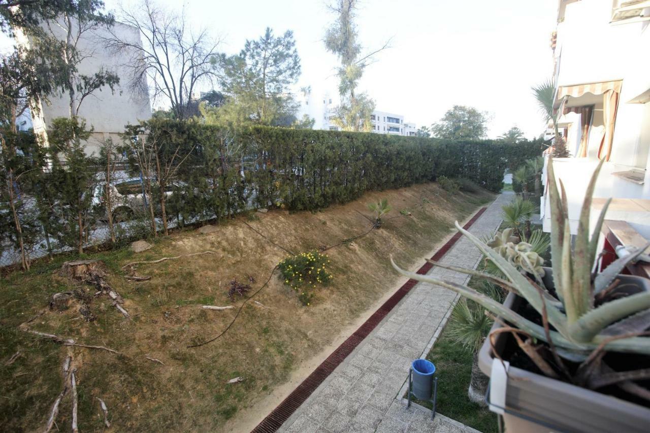 Bonito Apart. Con Parking Y Piscina Mairena del Aljarafe Exterior photo